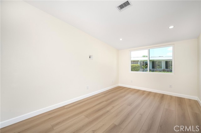 1540 Northwood Road, Seal Beach CA: https://media.crmls.org/medias/6fe3074c-814c-4c2b-8094-59108ece0cb2.jpg