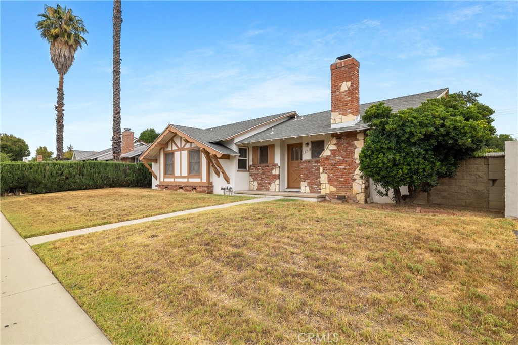 7646 De Soto Avenue