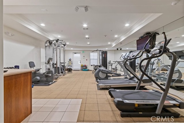 Detail Gallery Image 29 of 31 For 12026 Hoffman Steet #101,  Studio City,  CA 91604 - 3 Beds | 3 Baths