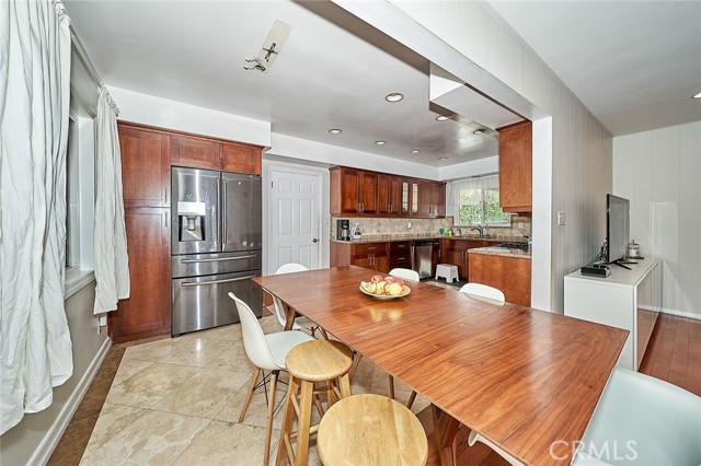 Detail Gallery Image 7 of 22 For 11640 Verada Ave, Granada Hills,  CA 91344 - 4 Beds | 2 Baths
