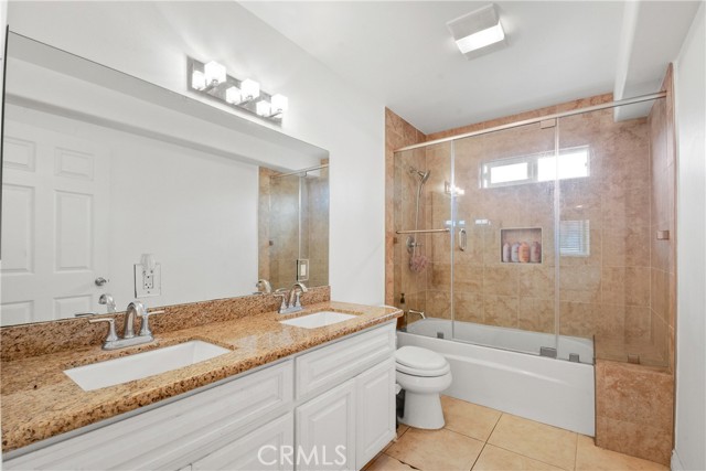 Detail Gallery Image 18 of 33 For 9261 Cedar, Bellflower,  CA 90706 - 5 Beds | 3 Baths