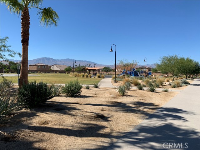 Detail Gallery Image 20 of 21 For 44759 San Chapelle Ct, Indio,  CA 92203 - 4 Beds | 3 Baths