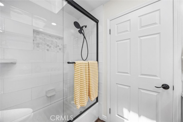 4913 Zapato Place, Bakersfield CA: https://media.crmls.org/medias/6fe516a0-eebb-489c-bb01-c9bfe1a4dbd9.jpg