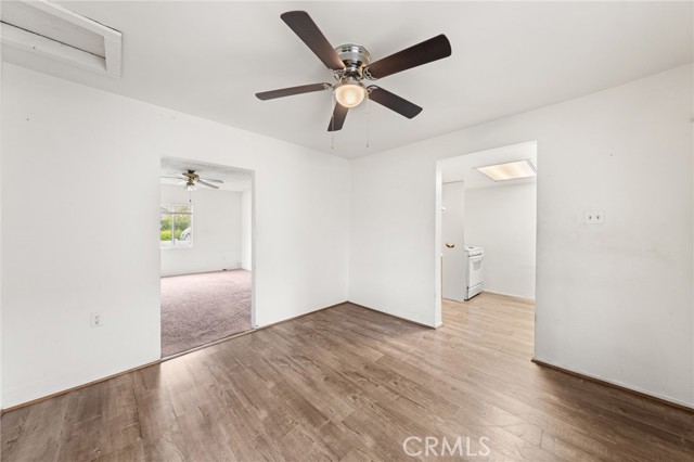 368 West Street, Upland CA: https://media.crmls.org/medias/6fe59344-de1d-42a7-8117-2beaca656758.jpg