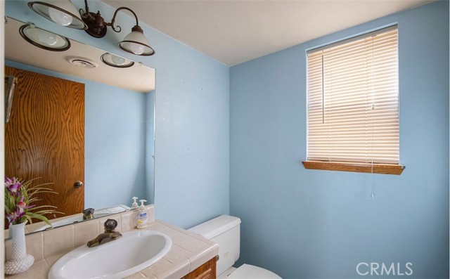 2808 Judith Street, Bakersfield CA: https://media.crmls.org/medias/6fe62258-bd9a-4665-ba56-683d1846d976.jpg