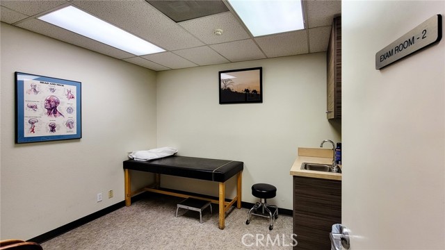  Commercial for Sale in Apple Valley, California