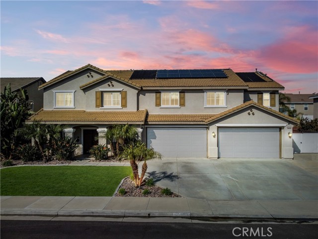 Detail Gallery Image 1 of 50 For 32831 Charismatic Cir, Menifee,  CA 92584 - 7 Beds | 4/1 Baths