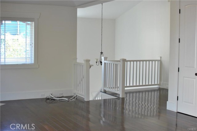 Detail Gallery Image 67 of 75 For 804 N Irena Ave #B,  Redondo Beach,  CA 90277 - 3 Beds | 2/1 Baths