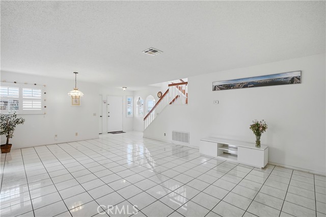 Detail Gallery Image 9 of 36 For 1604 via Rosa, Baldwin Park,  CA 91706 - 3 Beds | 3 Baths