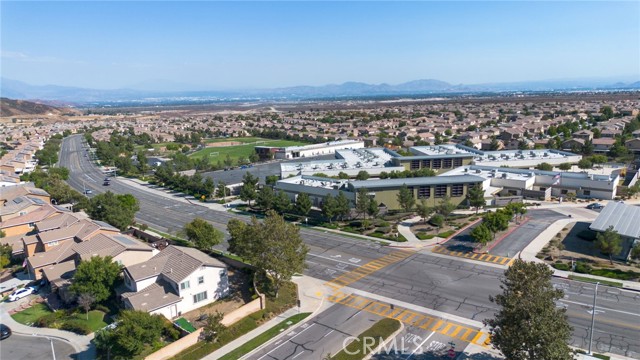 Detail Gallery Image 31 of 38 For 17705 Bittermint Dr Dr, San Bernardino,  CA 92407 - 4 Beds | 3/1 Baths