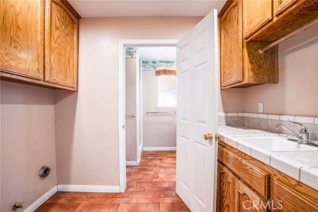 Detail Gallery Image 6 of 7 For 3400 Medallion Rose Ave, Bakersfield,  CA 93313 - 3 Beds | 2/1 Baths