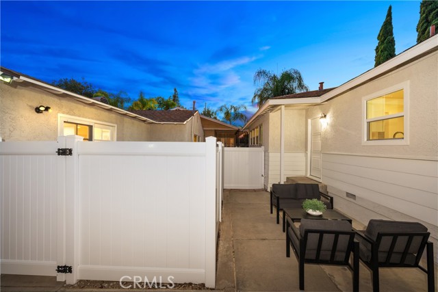 Detail Gallery Image 5 of 71 For 415 E Walnut, Monrovia,  CA 91016 - 6 Beds | 2 Baths