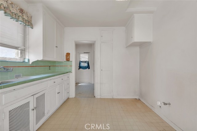 311 N Del Mar Avenue, San Gabriel CA: https://media.crmls.org/medias/6fe8abaf-cf01-4dc2-968b-bae18a4f1f0e.jpg