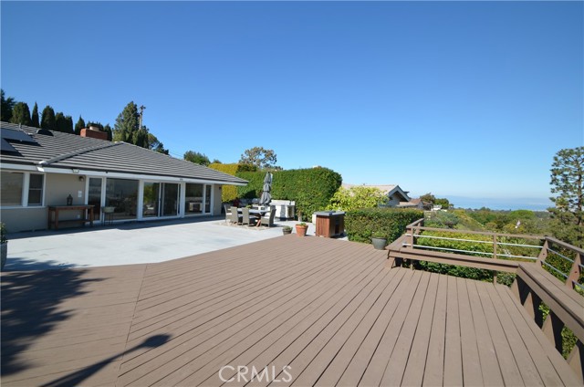 5001 Range Horse Lane, Rolling Hills Estates, California 90274, 3 Bedrooms Bedrooms, ,4 BathroomsBathrooms,Residential,Sold,Range Horse,SB22038227