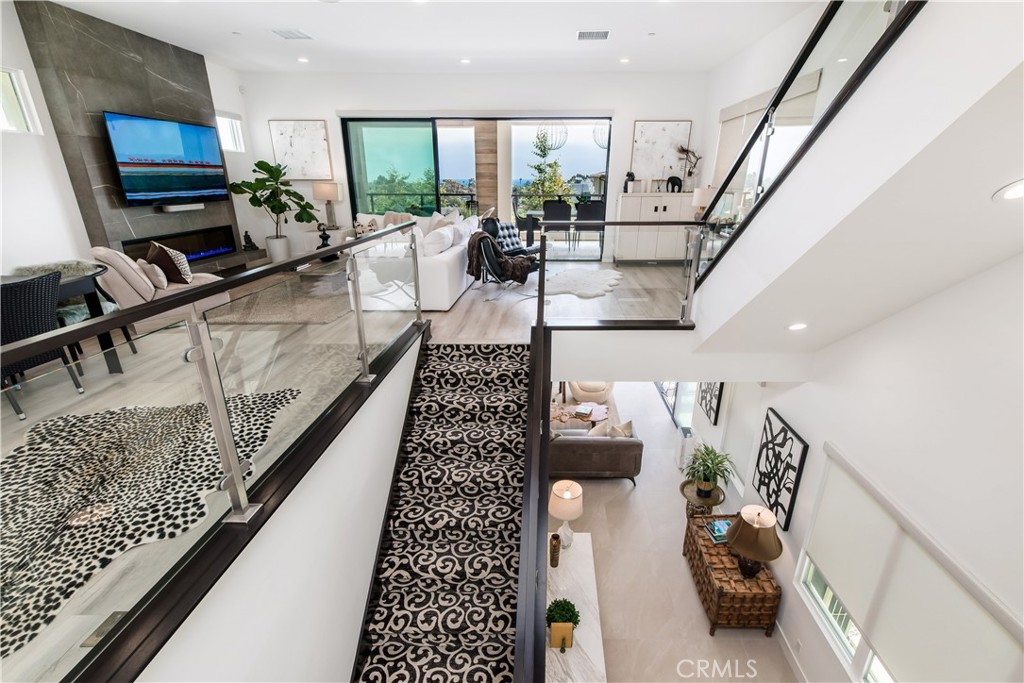 MLS #OC25256638 image #16