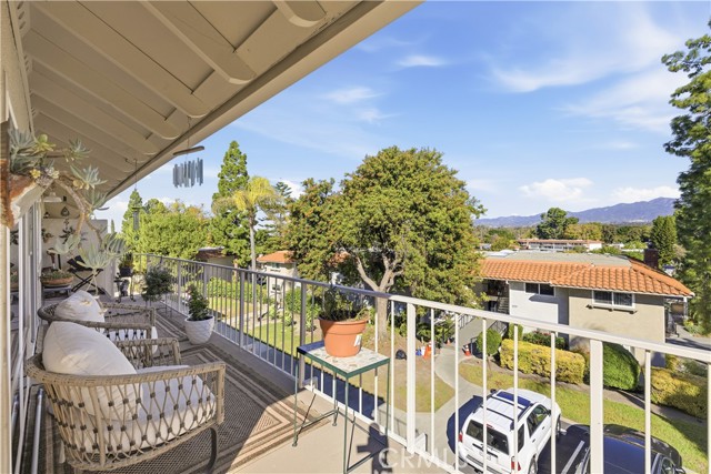 Detail Gallery Image 27 of 32 For 2269 via Puerta #Q,  Laguna Woods,  CA 92637 - 2 Beds | 2 Baths