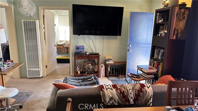 Detail Gallery Image 4 of 33 For 4015 W 147th St, Lawndale,  CA 90260 - – Beds | – Baths