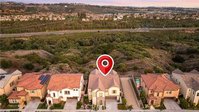 1928 Aliso Canyon Drive, Lake Forest CA: https://media.crmls.org/medias/6fe98811-dffb-4b02-9d7a-2637855bb17d.jpg
