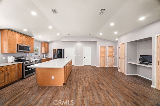 3696 Temescal Avenue, Norco CA: https://media.crmls.org/medias/6fea3c24-08ba-461a-a614-54f076872544.jpg