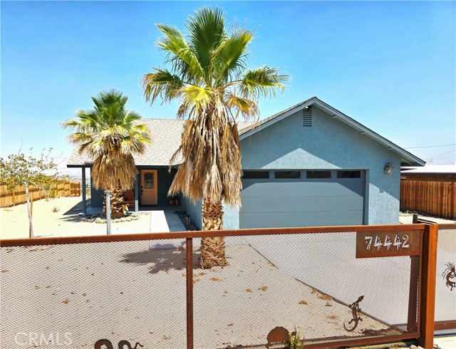 74442 Twilight Drive, 29 Palms CA: https://media.crmls.org/medias/6fea8280-0b7f-4ef5-a77e-ee0b4a59a6fb.jpg