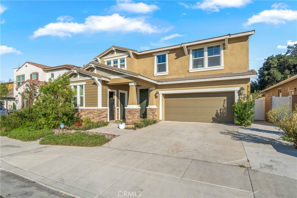 1744 Sunny Heights Lane
