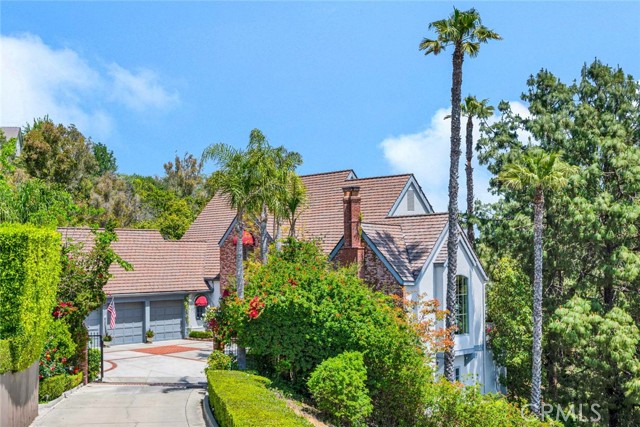 10302 Broadview Place, North Tustin CA: https://media.crmls.org/medias/6feb0f12-23f6-48fd-9e24-c74a95d4dc93.jpg