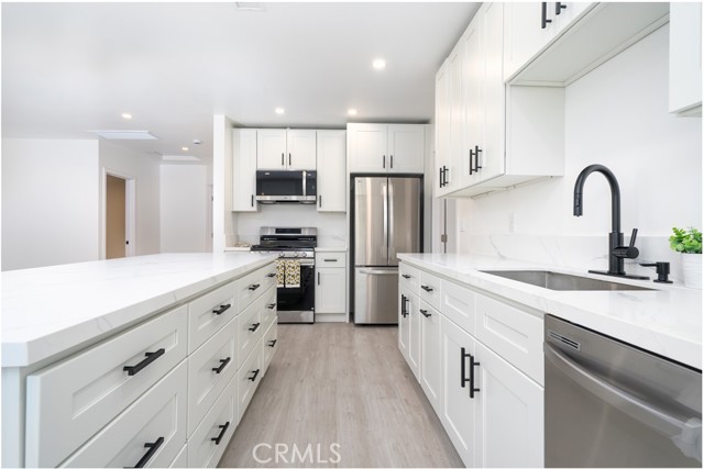 Detail Gallery Image 8 of 23 For 16737 E Greenhaven St, Covina,  CA 91722 - 3 Beds | 2 Baths