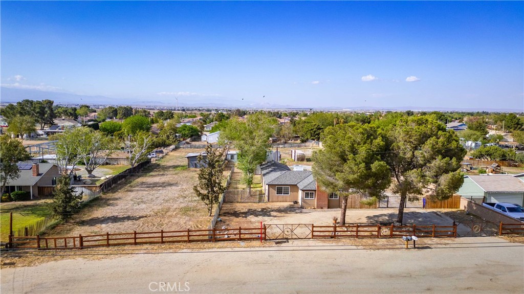 4753 W Avenue K10
