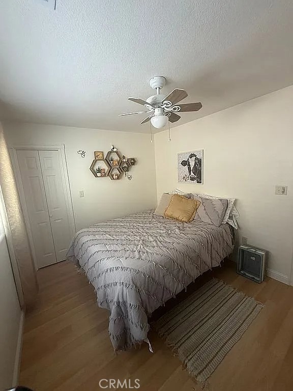 https://media.crmls.org/medias/6fec7064-210a-42fe-9cb9-caec6ff6d5d2.jpg?preset=X-Large