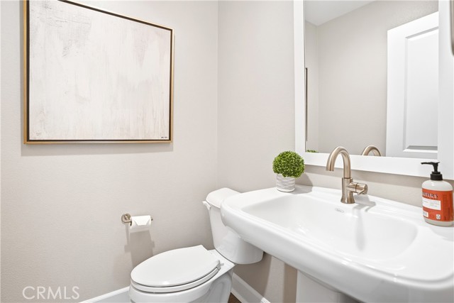 Detail Gallery Image 16 of 54 For 52 Promesa Ave, Rancho Mission Viejo,  CA 92694 - 3 Beds | 2/1 Baths