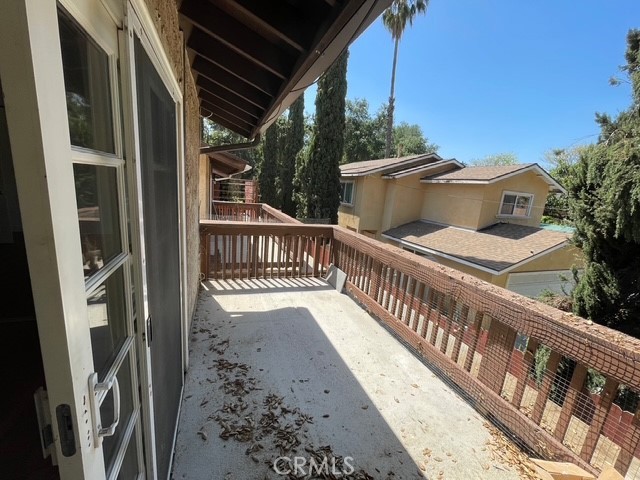 1415 El Sereno Avenue, Pasadena CA: https://media.crmls.org/medias/6fed3b46-5ced-4157-bc53-4bbc60d83b8d.jpg