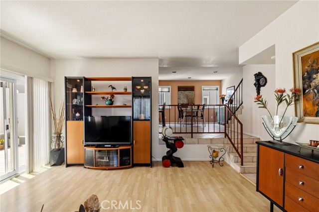 2615 Voorhees Avenue, Redondo Beach, California 90278, 3 Bedrooms Bedrooms, ,2 BathroomsBathrooms,Residential,Sold,Voorhees,SB23090522