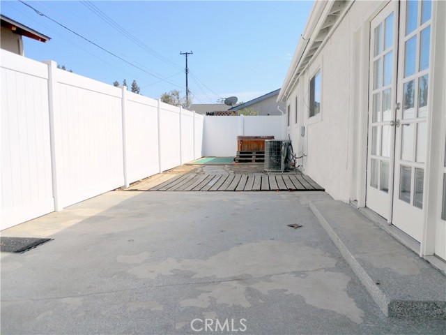 630 N Darwood Avenue, San Dimas CA: https://media.crmls.org/medias/6fee4daf-2b00-424a-a8c9-5eb3bd0cae98.jpg
