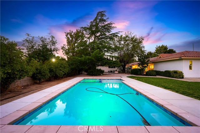 Detail Gallery Image 5 of 68 For 41901 Calle Clarita, Lancaster,  CA 93536 - 4 Beds | 4 Baths
