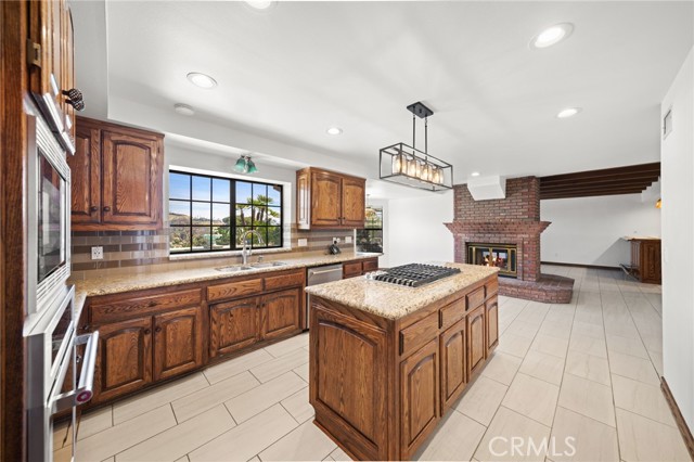 Detail Gallery Image 17 of 46 For 5780 Baldwin, Jurupa Valley,  CA 92509 - 4 Beds | 3 Baths