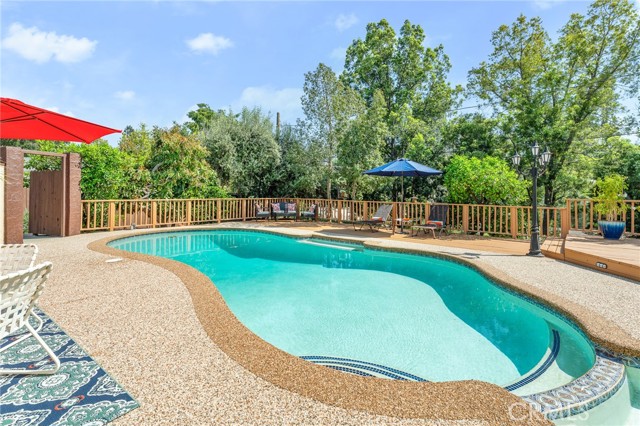1215 Mira Monte Drive, Redlands CA: https://media.crmls.org/medias/6ff067a6-f303-446b-91c4-ec007b6a83f9.jpg