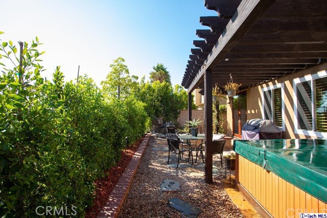 Detail Gallery Image 19 of 19 For 10040 Meritage Ct, Sun Valley,  CA 91352 - 4 Beds | 3 Baths