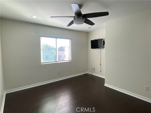 Detail Gallery Image 23 of 30 For 19303 Cohasset St, Reseda,  CA 91335 - 4 Beds | 3 Baths