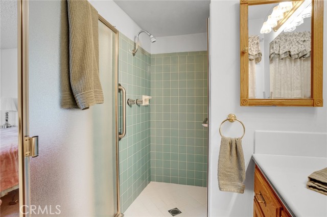 Detail Gallery Image 27 of 46 For 18944 Prairie St, Northridge,  CA 91324 - 4 Beds | 2 Baths