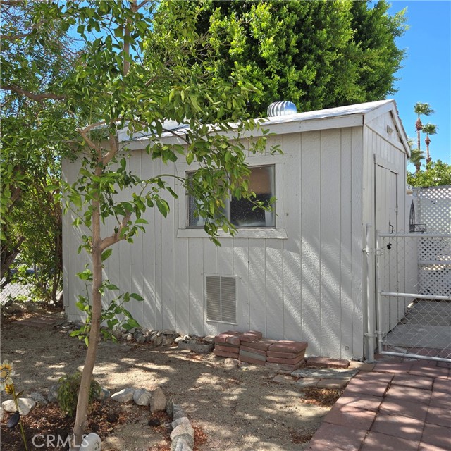18070 Langlois, Desert Hot Springs CA: https://media.crmls.org/medias/6ff33979-fd97-4b01-84a5-0b7c0ee5cc16.jpg