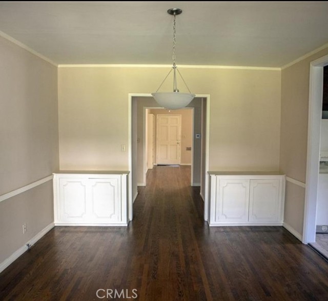 Detail Gallery Image 3 of 8 For 2325 Las Lunas St, Pasadena,  CA 91107 - 3 Beds | 2 Baths