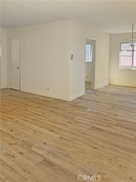 Detail Gallery Image 2 of 8 For 208 S Mariposa #8,  Los Angeles,  CA 90004 - 2 Beds | 1 Baths