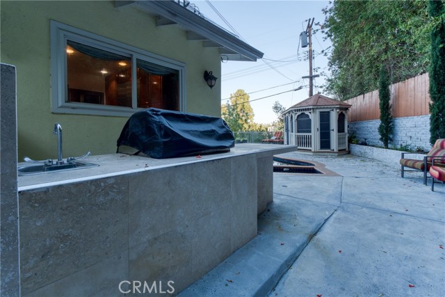 Detail Gallery Image 46 of 52 For 7796 Skyhill Drive, Los Angeles,  CA 90068 - 5 Beds | 3 Baths