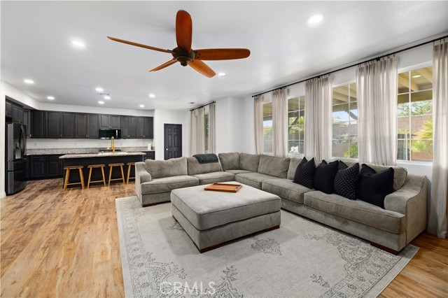 5080 Meadowsweet Drive, Palmdale CA: https://media.crmls.org/medias/6ff6497f-b844-4550-a06a-53a61c519dd0.jpg