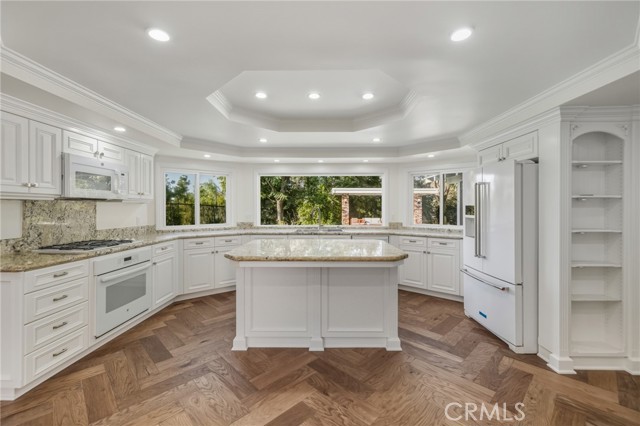 Detail Gallery Image 11 of 49 For 15519 Lodosa Dr, Whittier,  CA 90605 - 4 Beds | 3 Baths