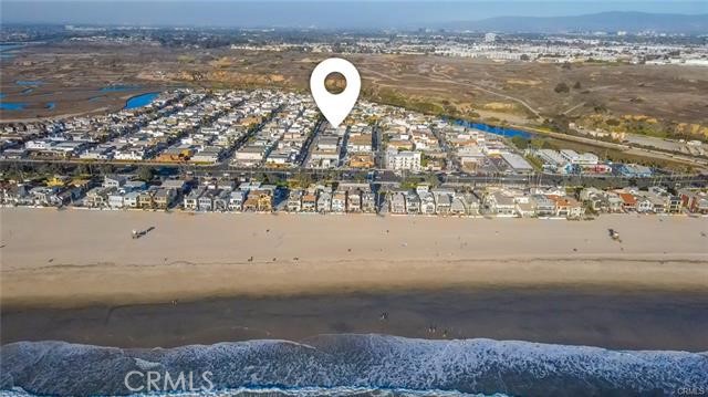 Detail Gallery Image 2 of 15 For 222 Cedar St #B,  Newport Beach,  CA 92663 - 2 Beds | 2 Baths
