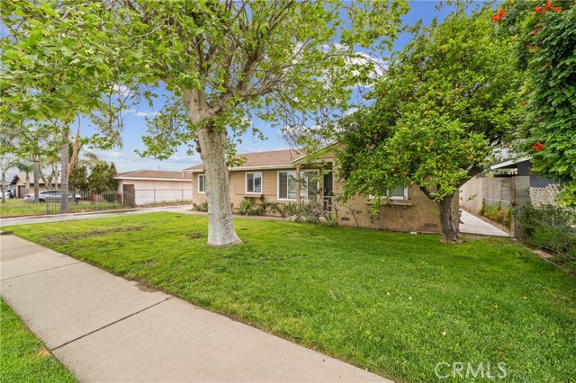 9614 Cypress Avenue, Fontana CA: https://media.crmls.org/medias/6ff879f4-fffd-4356-9415-78ca7dab1900.jpg