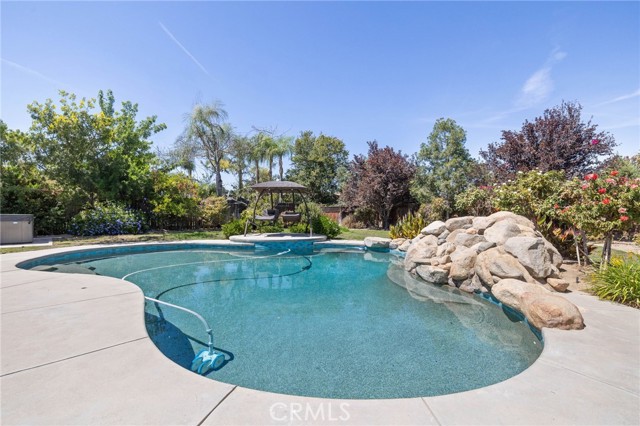 Detail Gallery Image 49 of 54 For 13946 Santa Fe Ct, Bakersfield,  CA 93314 - 4 Beds | 3 Baths