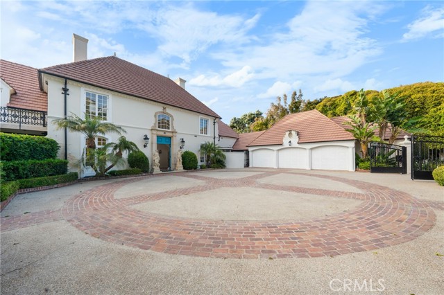 Detail Gallery Image 13 of 63 For 605 Paseo Del Mar, Palos Verdes Estates,  CA 90274 - 6 Beds | 7/2 Baths