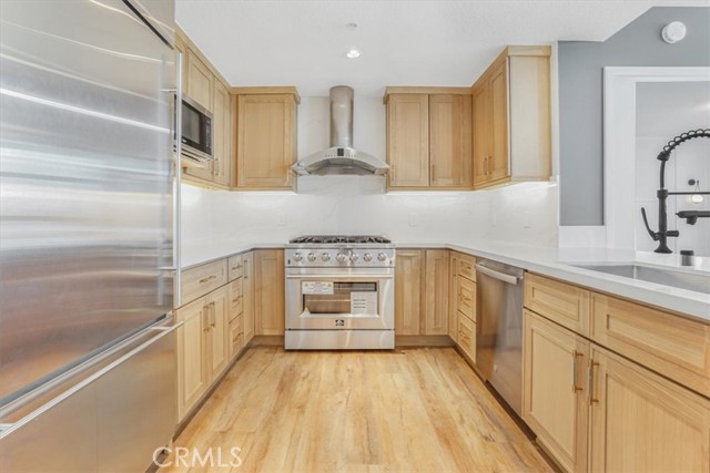 3131 Michelson Drive, Irvine CA: https://media.crmls.org/medias/6ffa9de2-71e0-4a3d-bc0c-8975f1a349bf.jpg